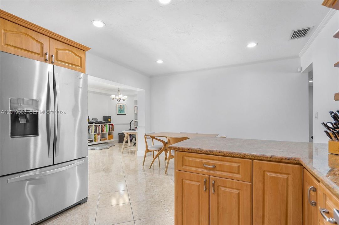 En Renta: $3,999 (3 camas, 2 baños, 1506 Pies cuadrados)
