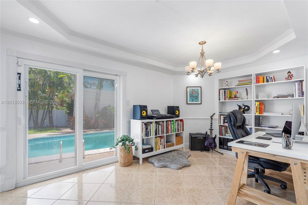 En Renta: $3,999 (3 camas, 2 baños, 1506 Pies cuadrados)