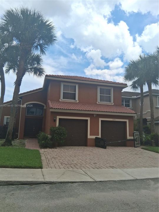 For Sale: $870,000 (4 beds, 2 baths, 2150 Square Feet)