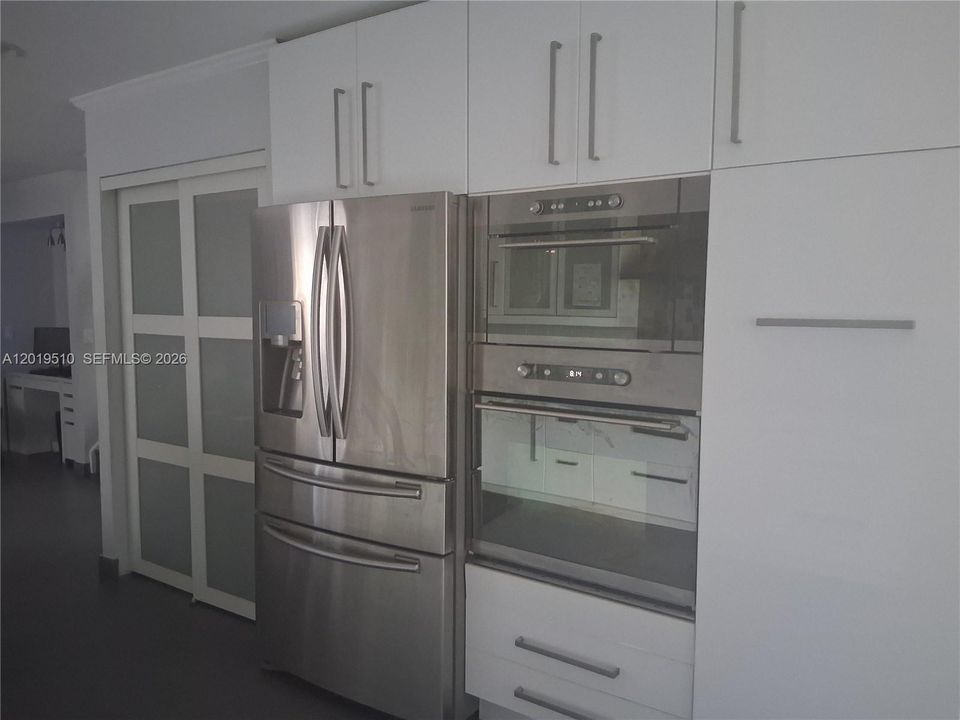 For Sale: $870,000 (4 beds, 2 baths, 2150 Square Feet)