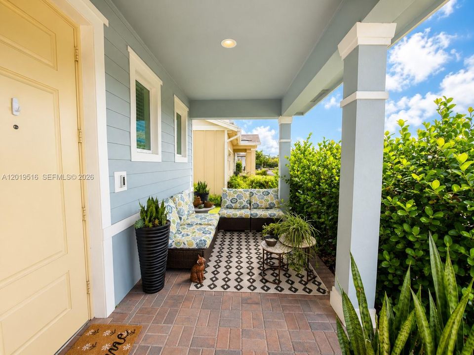 For Rent: $4,100 (4 beds, 3 baths, 2615 Square Feet)