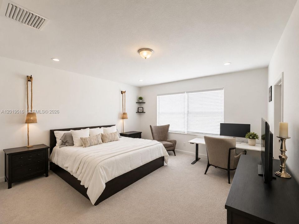 For Rent: $4,100 (4 beds, 3 baths, 2615 Square Feet)