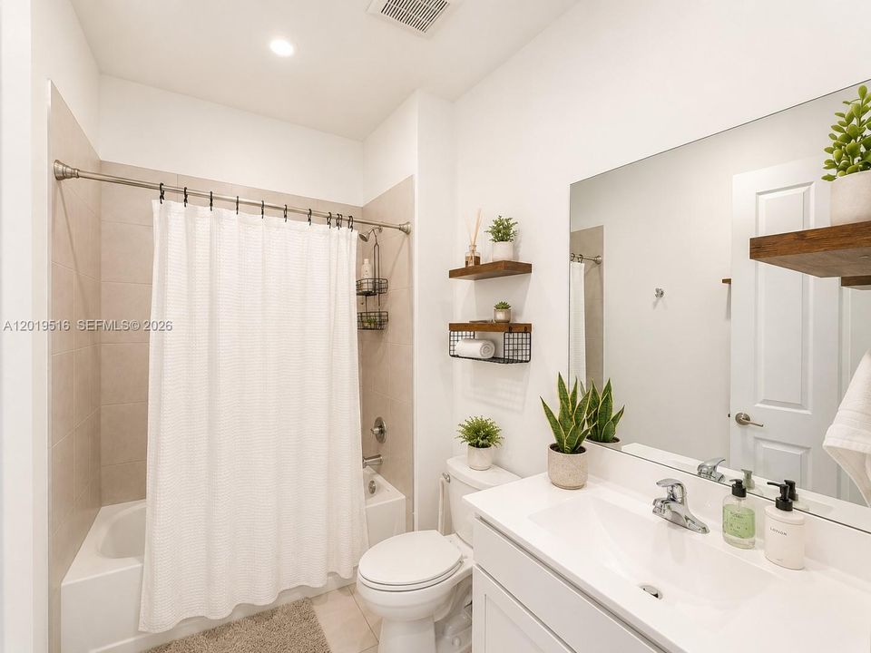 For Rent: $4,100 (4 beds, 3 baths, 2615 Square Feet)