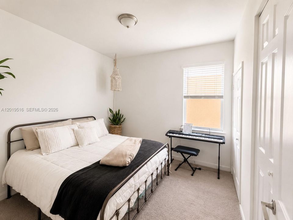 For Rent: $4,100 (4 beds, 3 baths, 2615 Square Feet)