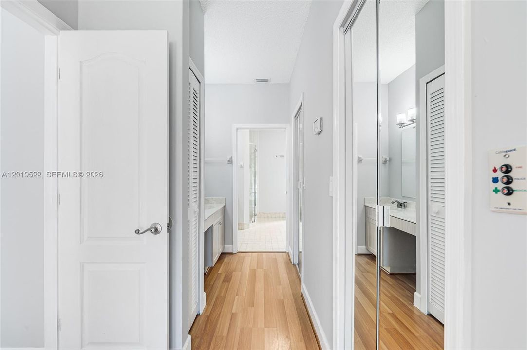 В аренду: $7,590 (5 спален, 3 ванн, 3586 Квадратных фут)