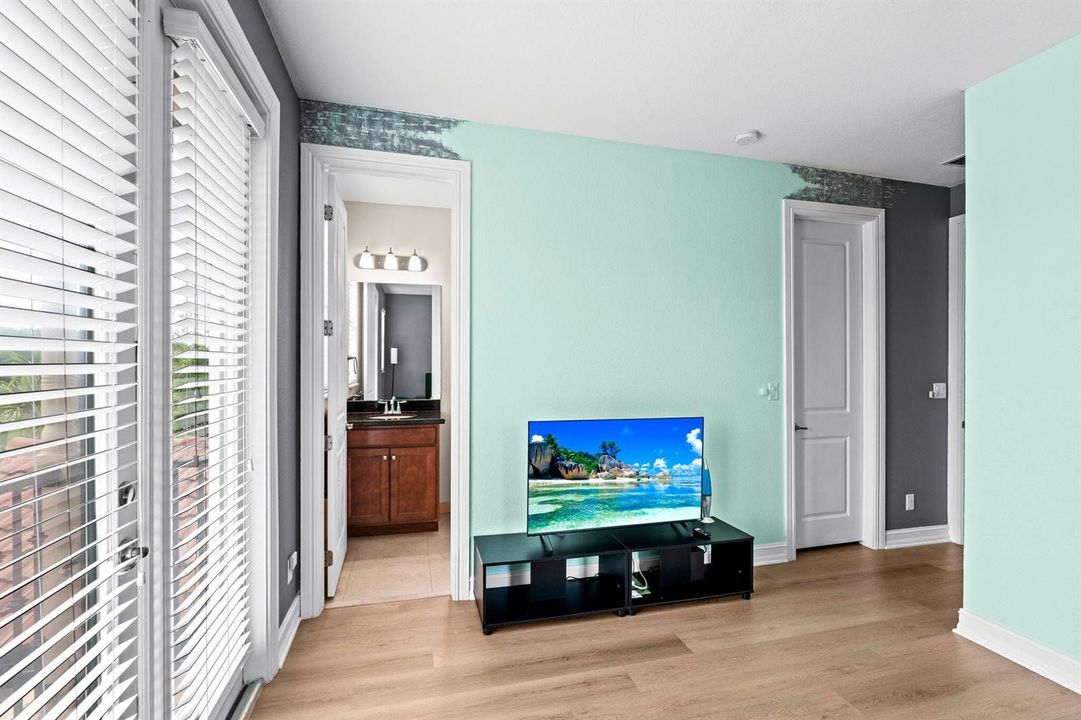Bedroom w/Private Bath