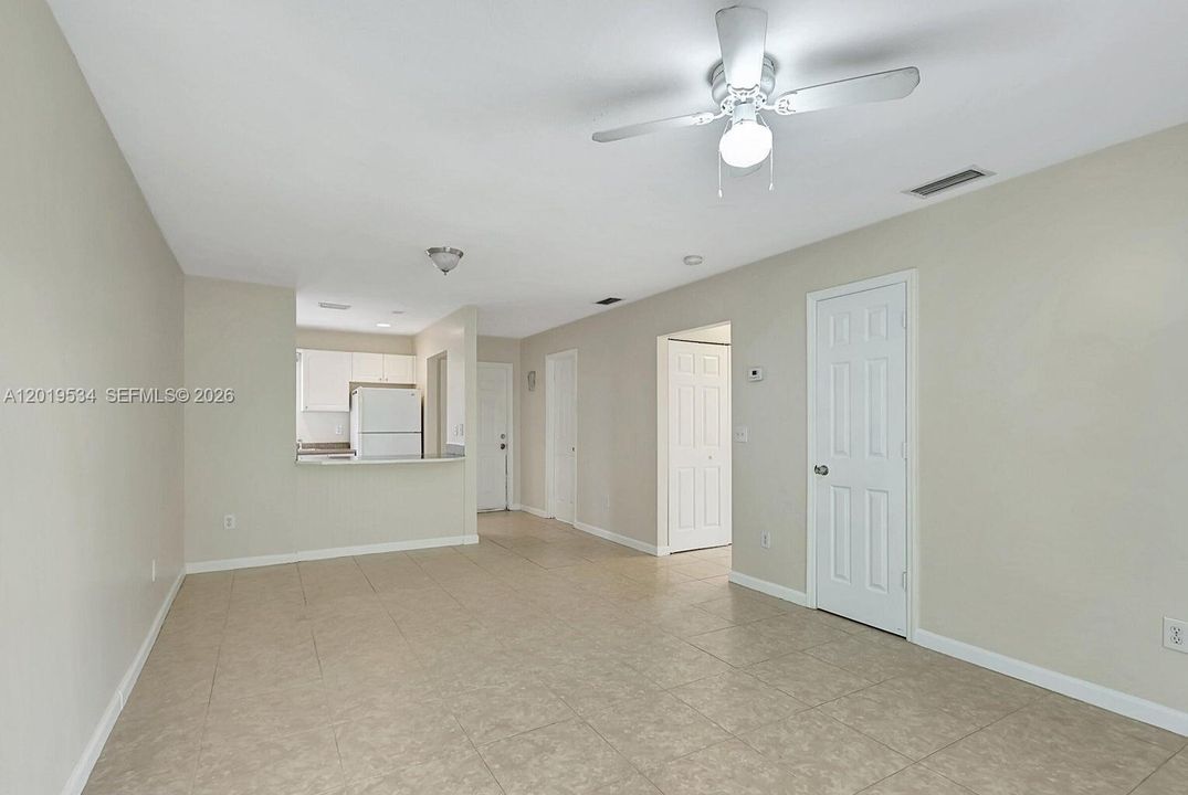 For Rent: $2,100 (2 beds, 2 baths, 800 Square Feet)