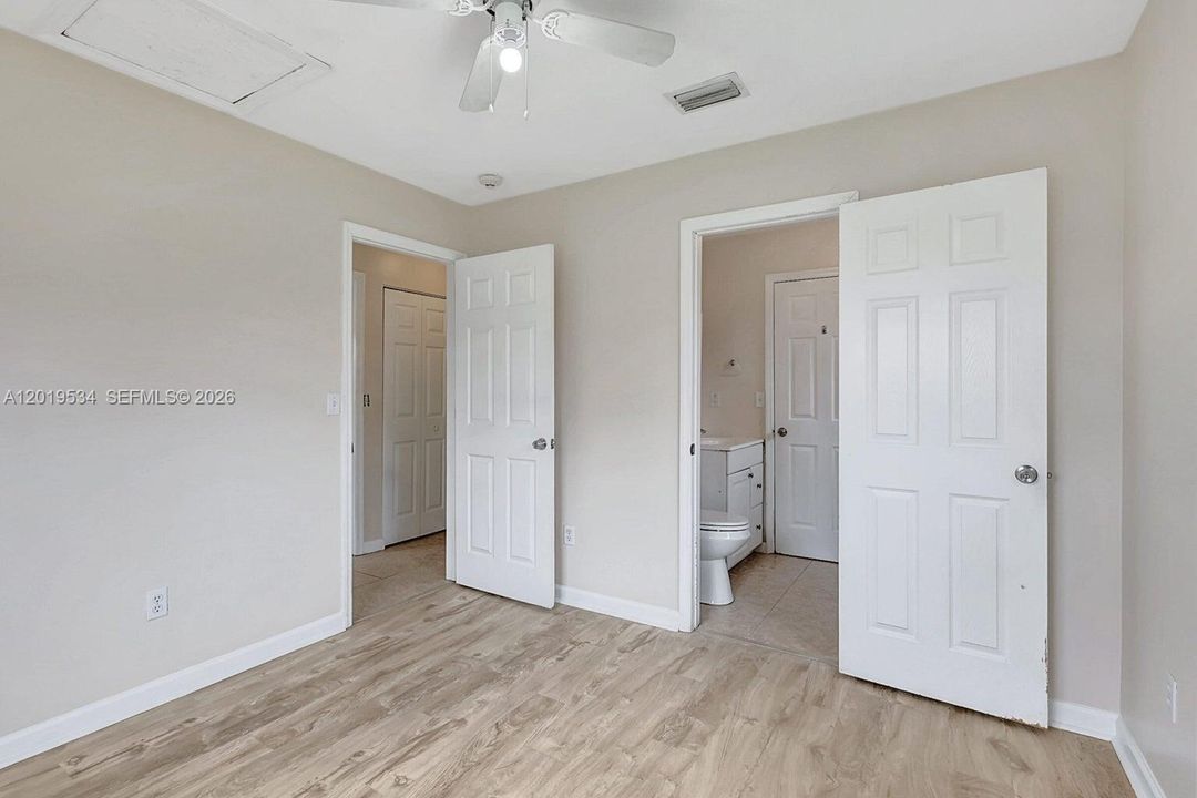 For Rent: $2,100 (2 beds, 2 baths, 800 Square Feet)