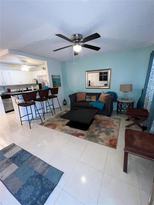 For Sale: $65,000 (1 beds, 1 baths, 570 Square Feet)