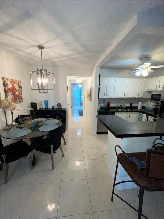 For Sale: $65,000 (1 beds, 1 baths, 570 Square Feet)