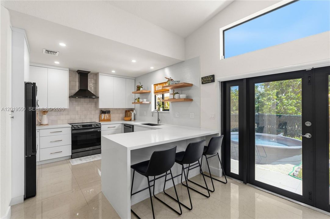 Vendido Recientemente: $625,000 (4 camas, 2 baños, 1620 Pies cuadrados)