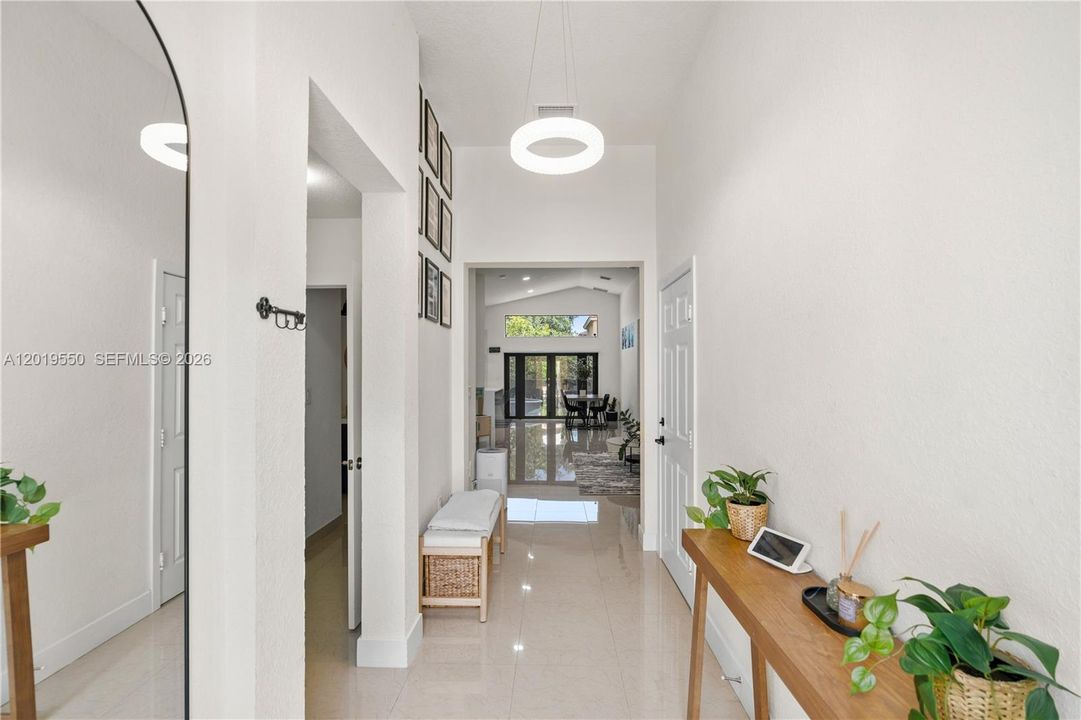 Vendido Recientemente: $625,000 (4 camas, 2 baños, 1620 Pies cuadrados)