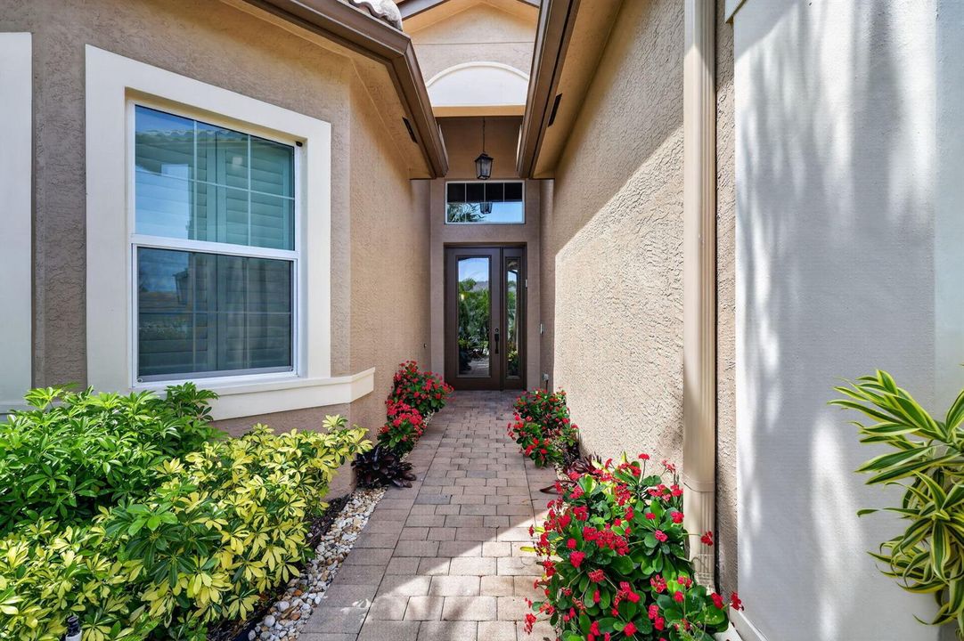 4-web-or-mls-F14A2525