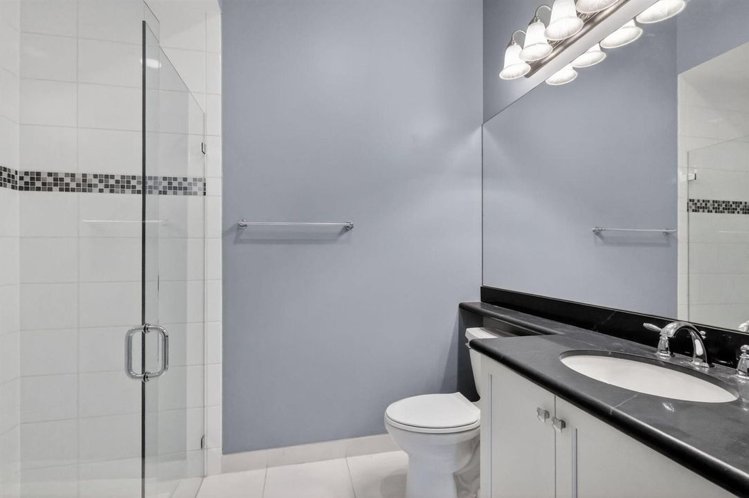 2nd Bathroom