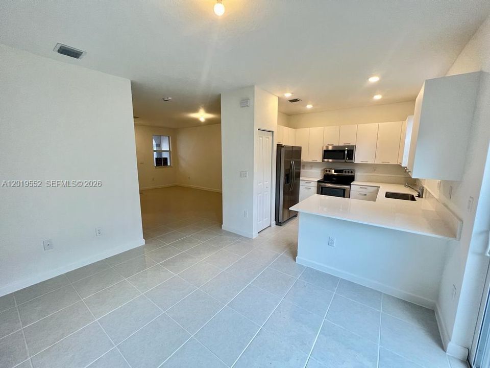 For Sale: $420,000 (3 beds, 2 baths, 1442 Square Feet)