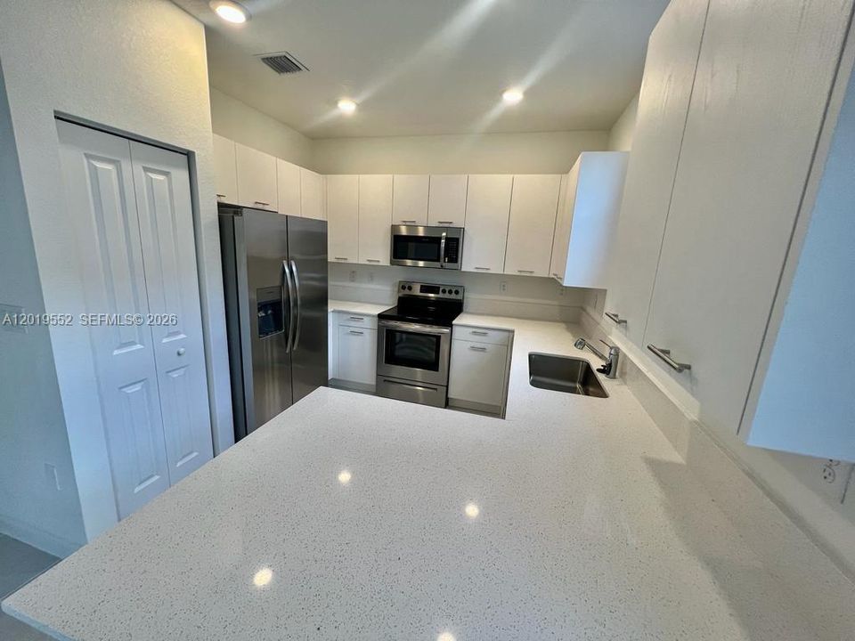 For Sale: $420,000 (3 beds, 2 baths, 1442 Square Feet)