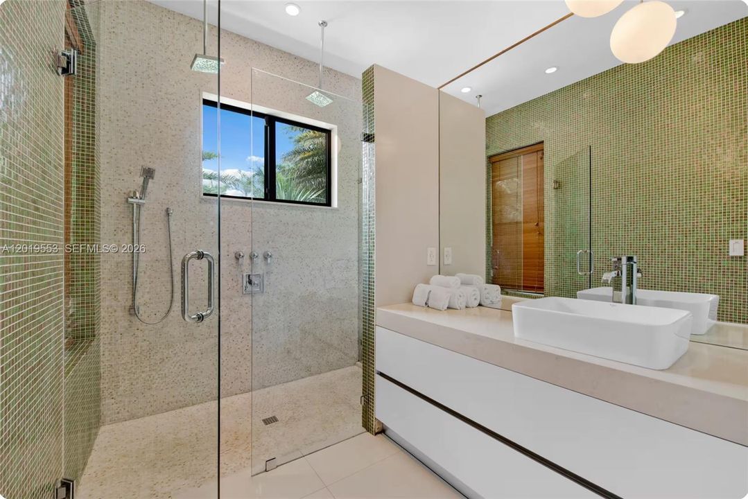 Bathroom 4