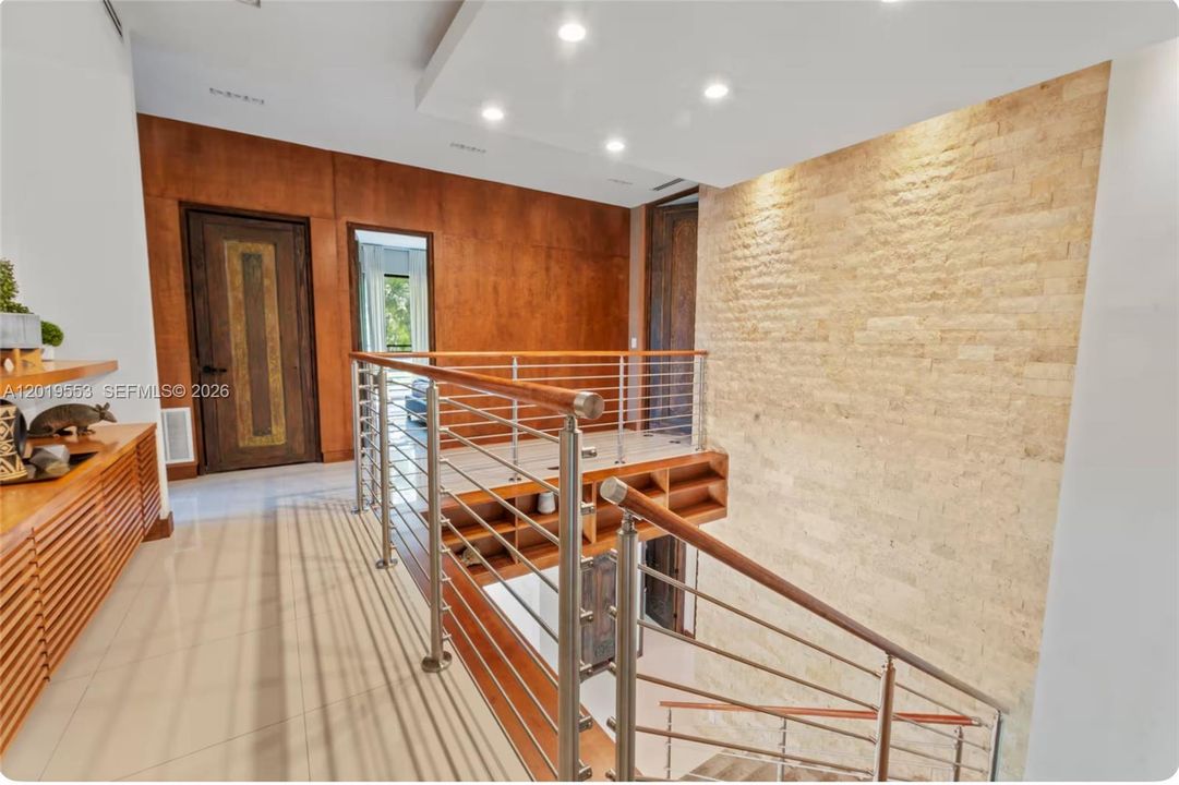 For Sale: $7,900,000 (5 beds, 4 baths, 3255 Square Feet)