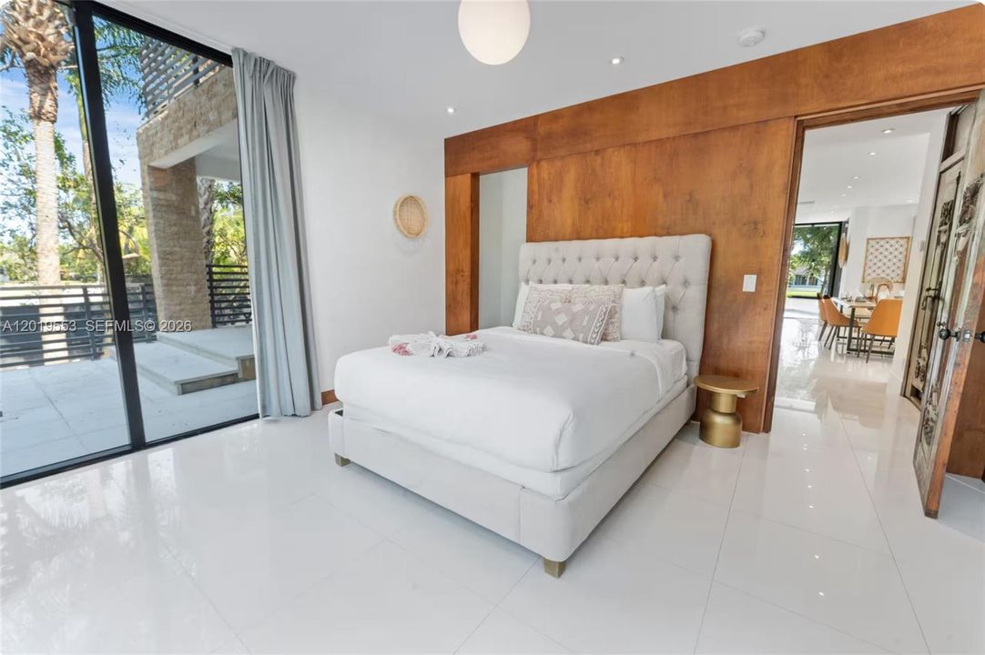 1st Floor bedroom 1