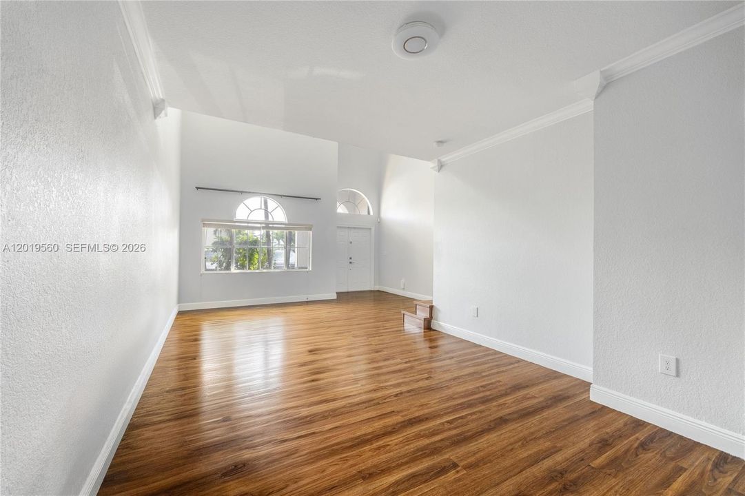 Active With Contract: $5,000 (5 beds, 3 baths, 2624 Square Feet)