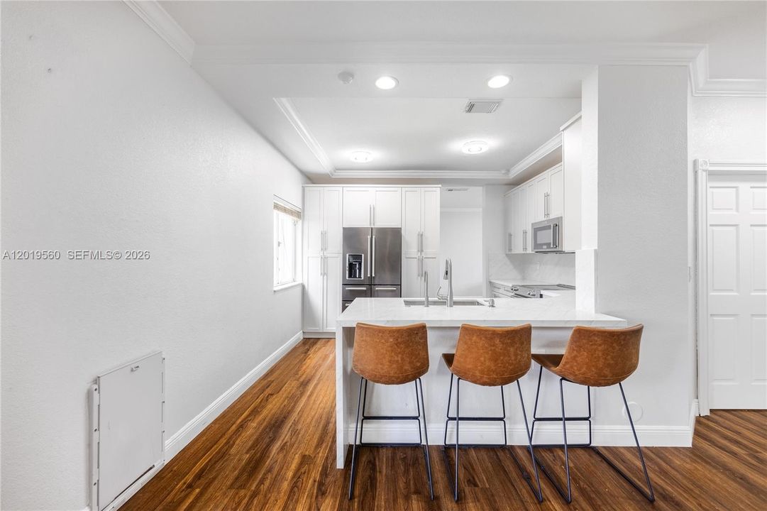 Active With Contract: $5,000 (5 beds, 3 baths, 2624 Square Feet)