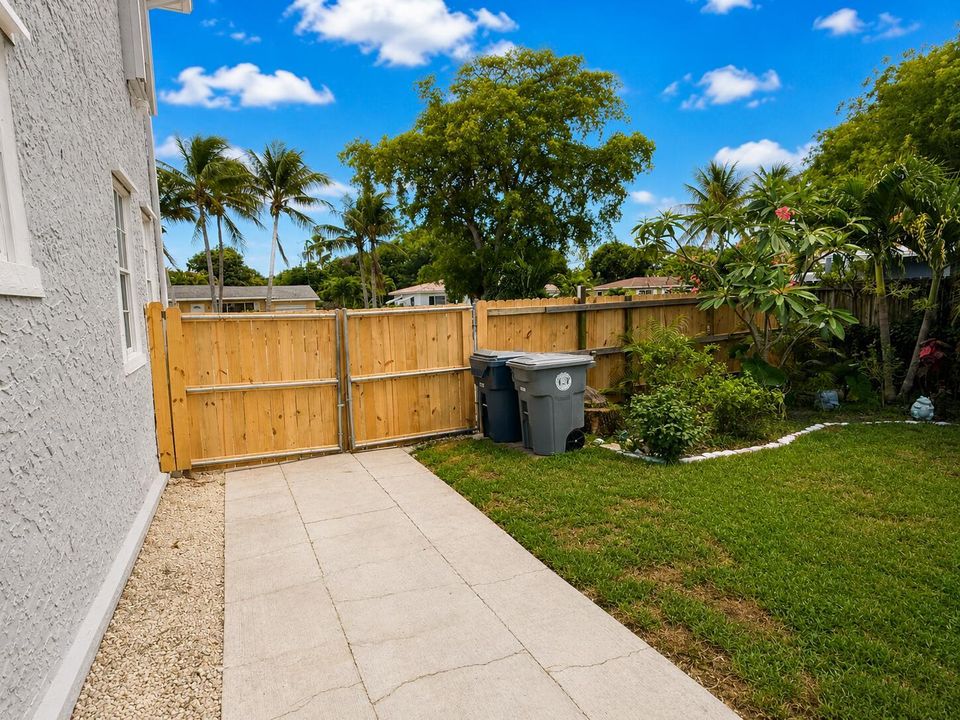 429 Greenbriar Dr. Lake Park, FL 33403