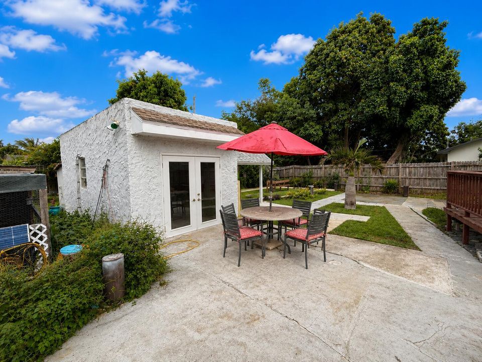 429 Greenbriar Dr. Lake Park, FL 33403