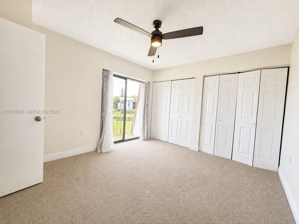 For Sale: $285,000 (2 beds, 2 baths, 1288 Square Feet)