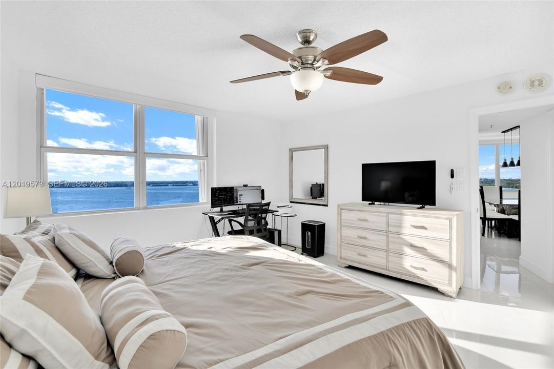 For Rent: $13,500 (3 beds, 3 baths, 2147 Square Feet)