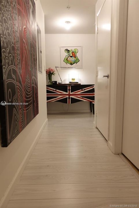 Active With Contract: $3,000 (1 beds, 1 baths, 651 Square Feet)