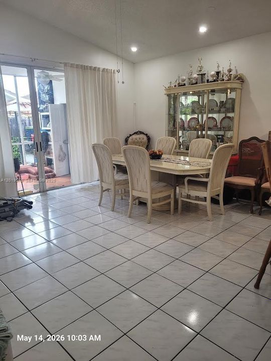 For Sale: $665,000 (3 beds, 2 baths, 1720 Square Feet)
