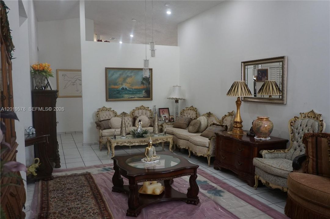 For Sale: $665,000 (3 beds, 2 baths, 1720 Square Feet)