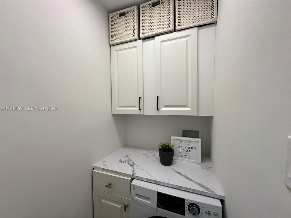 Activo con contrato: $1,690 (1 camas, 1 baños, 653 Pies cuadrados)