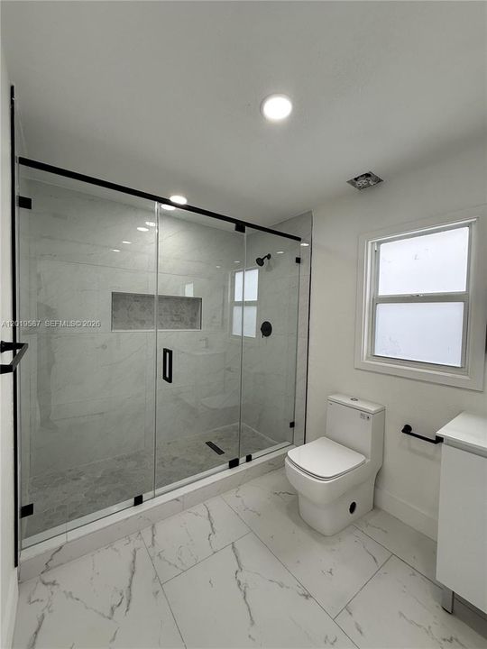 For Sale: $700,000 (4 beds, 2 baths, 1794 Square Feet)