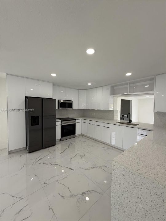 For Sale: $700,000 (4 beds, 2 baths, 1794 Square Feet)