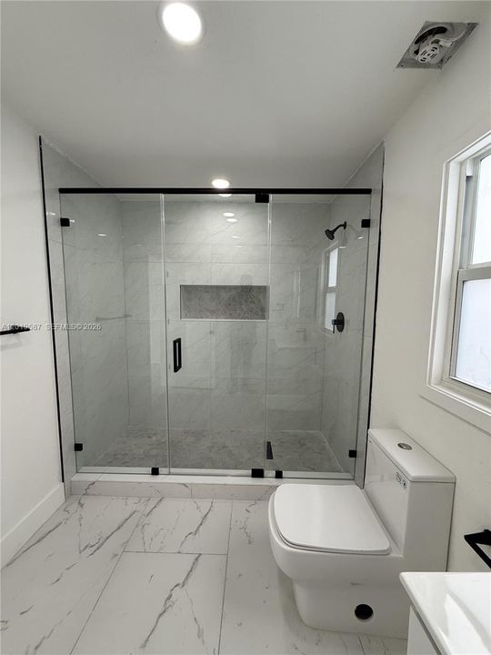 For Sale: $700,000 (4 beds, 2 baths, 1794 Square Feet)