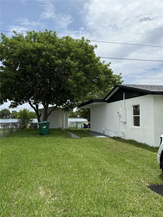 For Sale: $700,000 (4 beds, 2 baths, 1794 Square Feet)
