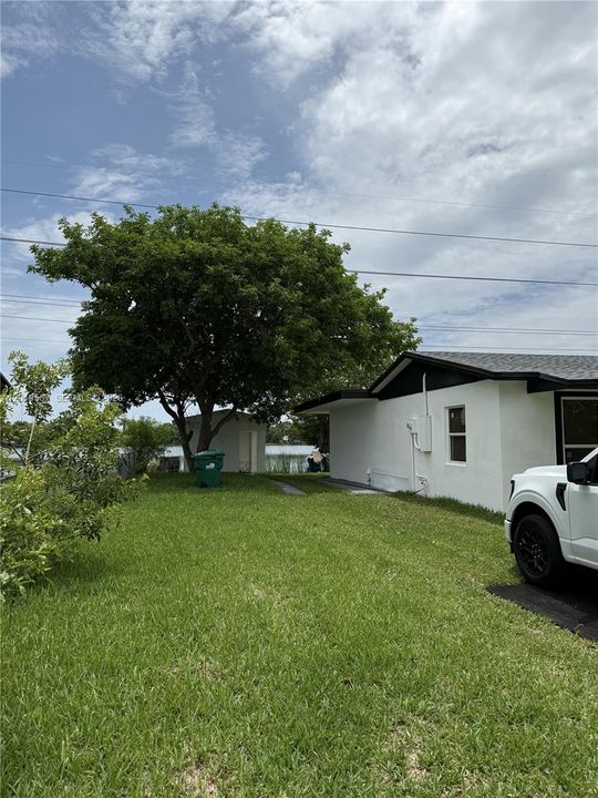 For Sale: $700,000 (4 beds, 2 baths, 1794 Square Feet)
