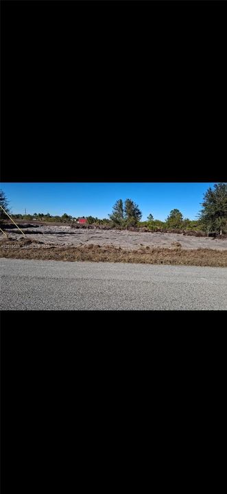 待售: $18,000 (0.25 acres)