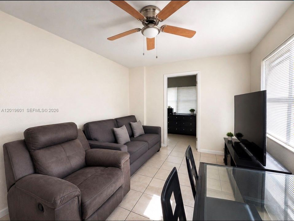 For Sale: $569,000 (0 beds, 0 baths, 1452 Square Feet)