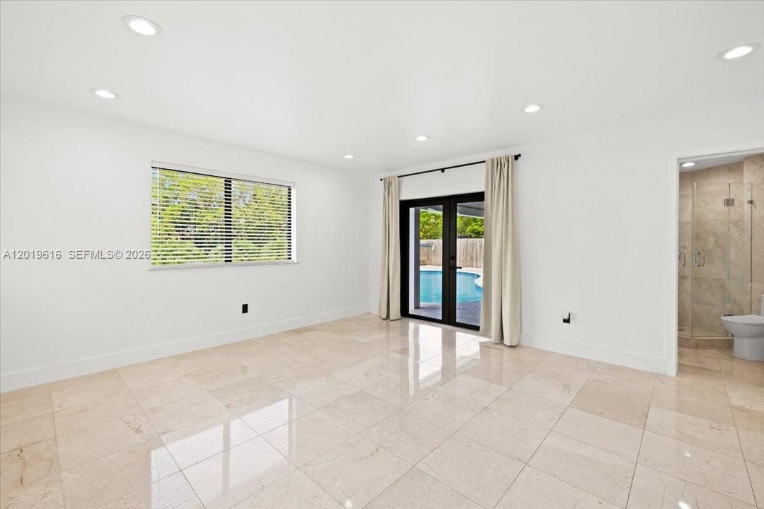 For Rent: $7,800 (4 beds, 3 baths, 2186 Square Feet)