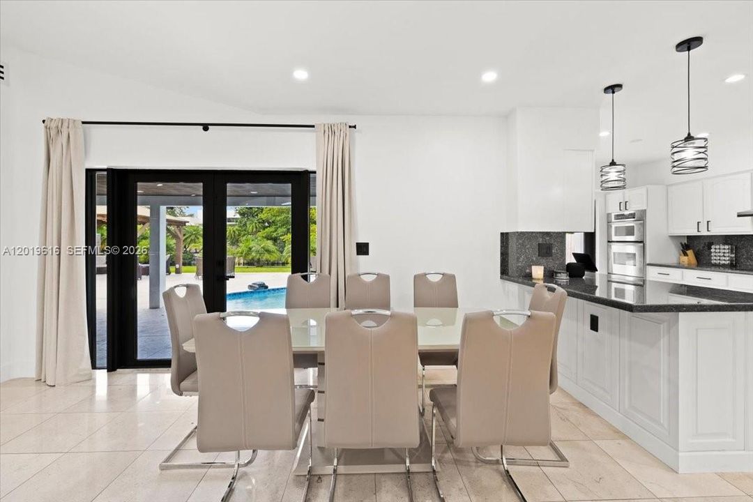 For Rent: $7,800 (4 beds, 3 baths, 2186 Square Feet)