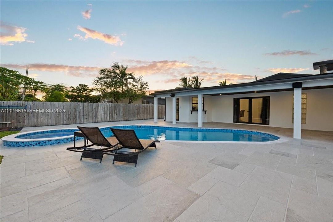 For Rent: $7,800 (4 beds, 3 baths, 2186 Square Feet)