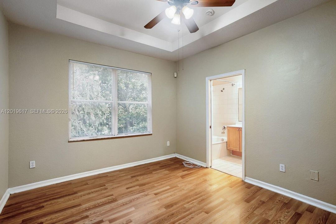 Active With Contract: $314,900 (3 beds, 2 baths, 1632 Square Feet)