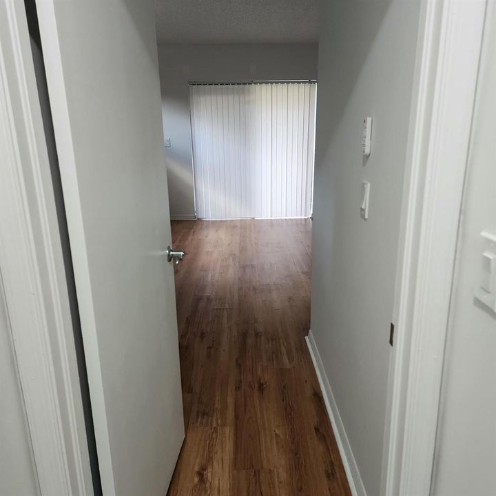 MASTER BED ROOM 3 Sabrina 9915