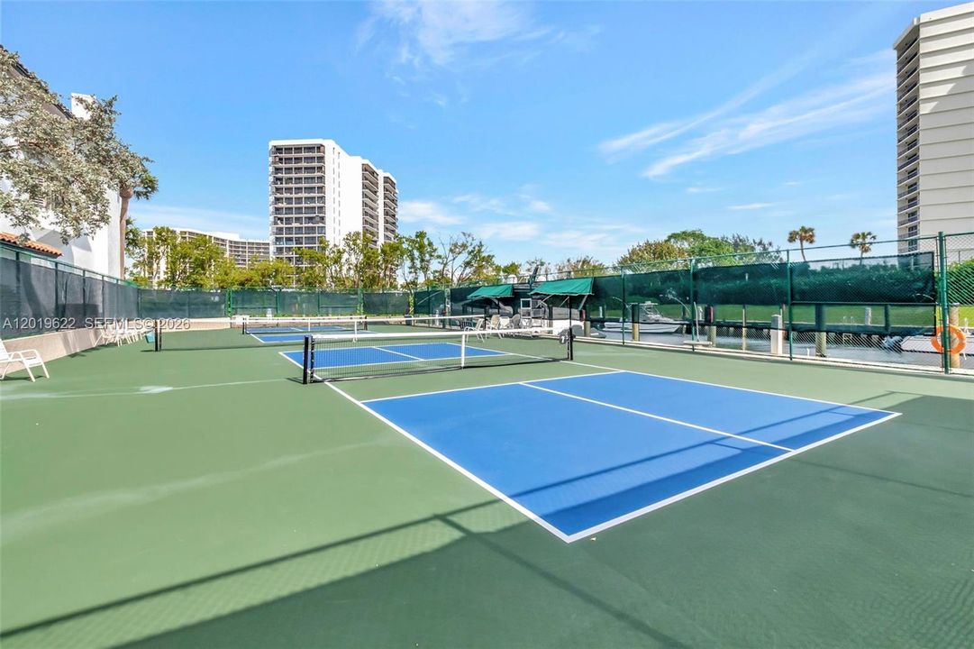 For Rent: $8,500 (2 beds, 2 baths, 1438 Square Feet)
