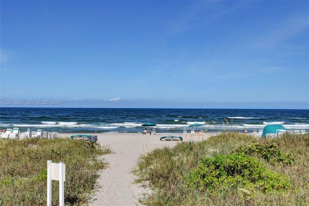 For Rent: $8,500 (2 beds, 2 baths, 1438 Square Feet)