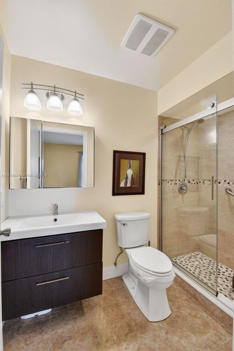 For Sale: $234,900 (2 beds, 2 baths, 1128 Square Feet)
