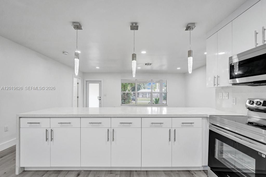 En Venta: $660,000 (3 camas, 2 baños, 1454 Pies cuadrados)