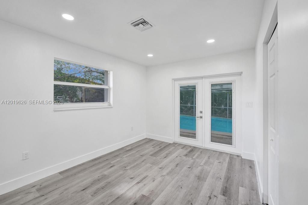 En Venta: $660,000 (3 camas, 2 baños, 1454 Pies cuadrados)